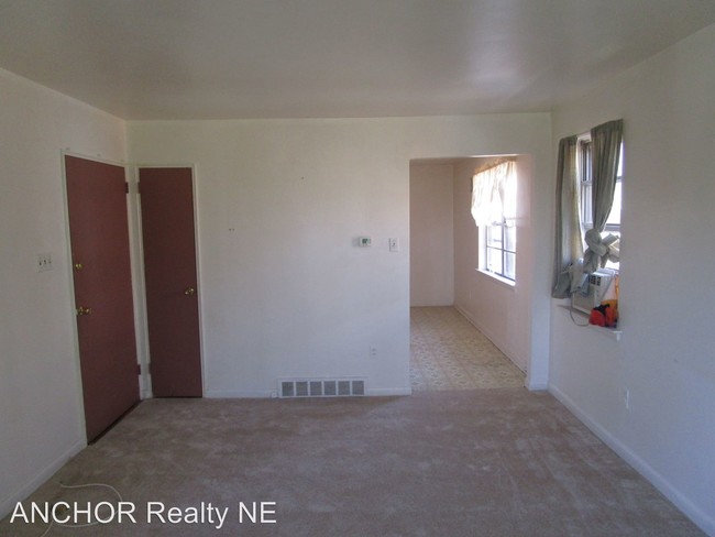 Building Photo - 612 Borbeck Ave