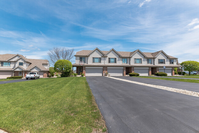 Building Photo - 8320 Chestnut Ct