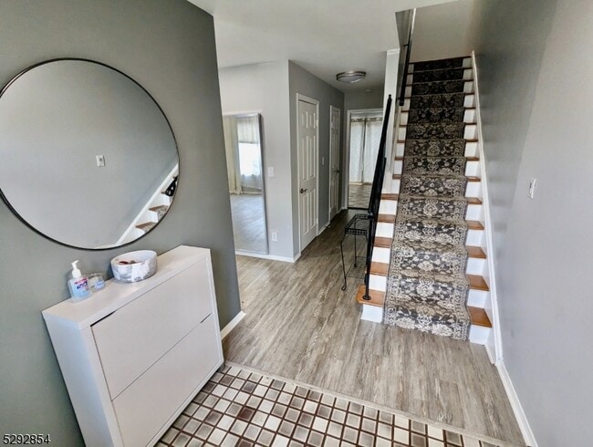 Building Photo - 471 Brookside Ln