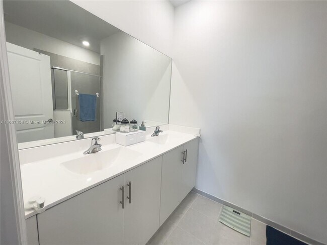 Building Photo - 13414 SW 286th St