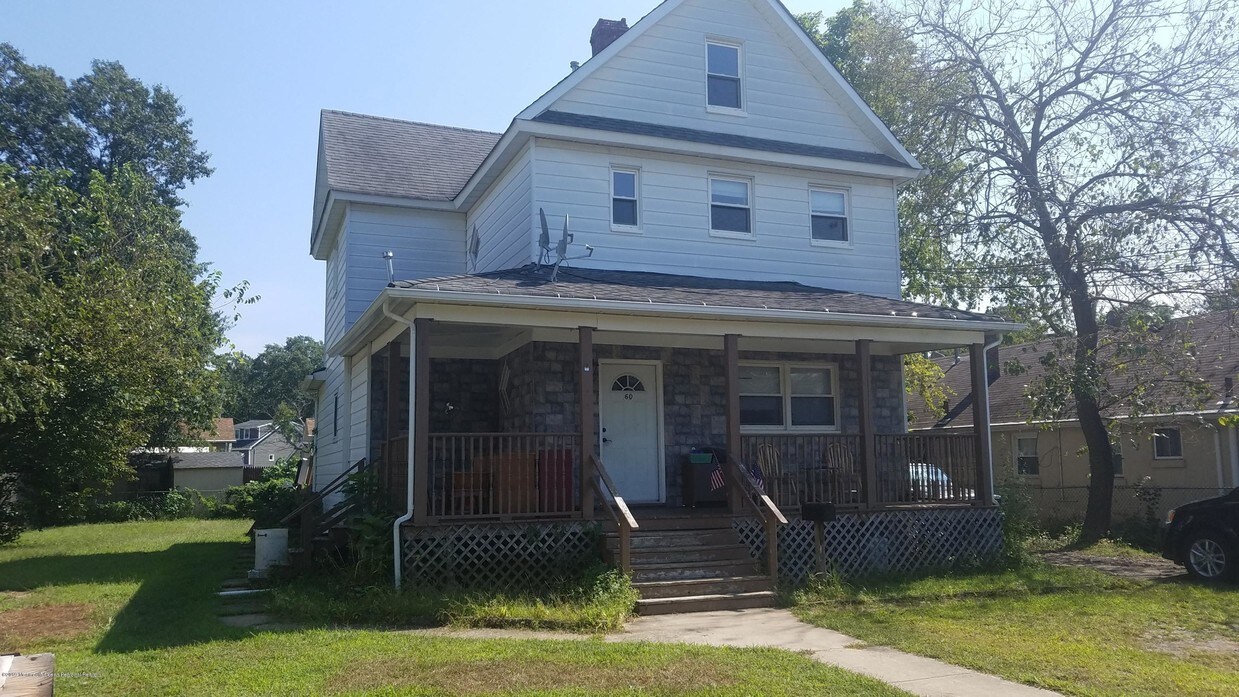 Building Photo - 60 Main St