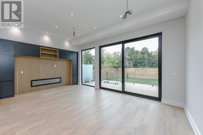 Photo du bâtiment - UPSTAIRS - 90 TWELFTH STREET