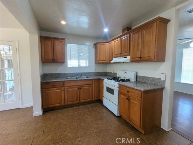 Building Photo - 13382 5th St