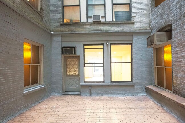 Building Photo - 114 E 28th St