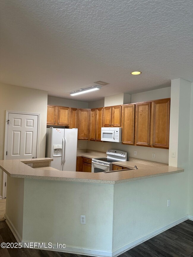 Foto del edificio - 5663 Greenland Rd