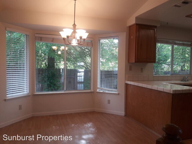 Foto del edificio - 4 br, 3 bath House - 2228 Longview Drive