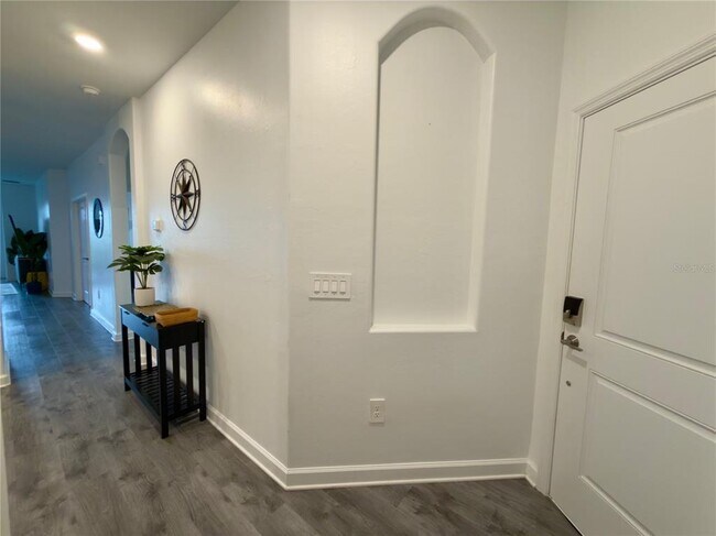 Foto del edificio - 5523 Sapphire Stone Cv