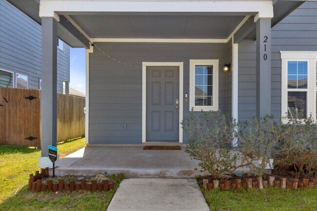 Foto del edificio - 210 Timber Brook Dr