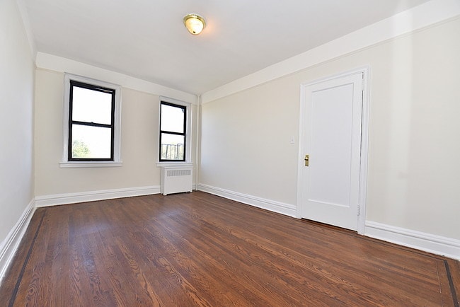 Building Photo - 2590 35th St
