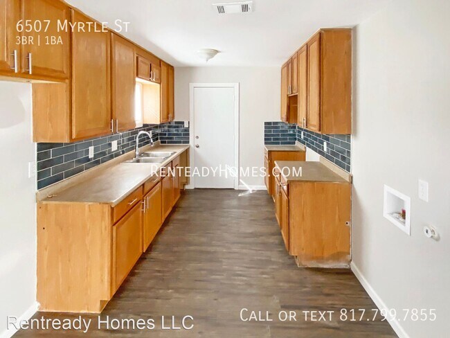 Foto del edificio - 3 br, 1 bath House - 6507 Myrtle St