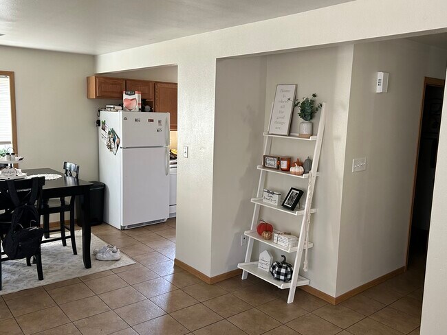 Foto del edificio - 1519 Springbrook Dr
