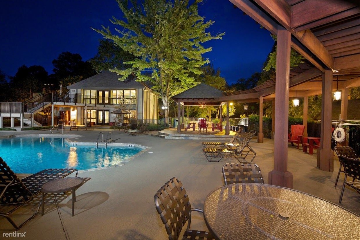 Foto principal - 3251 Overton Rd