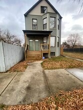 Building Photo - 5355 S Wood St