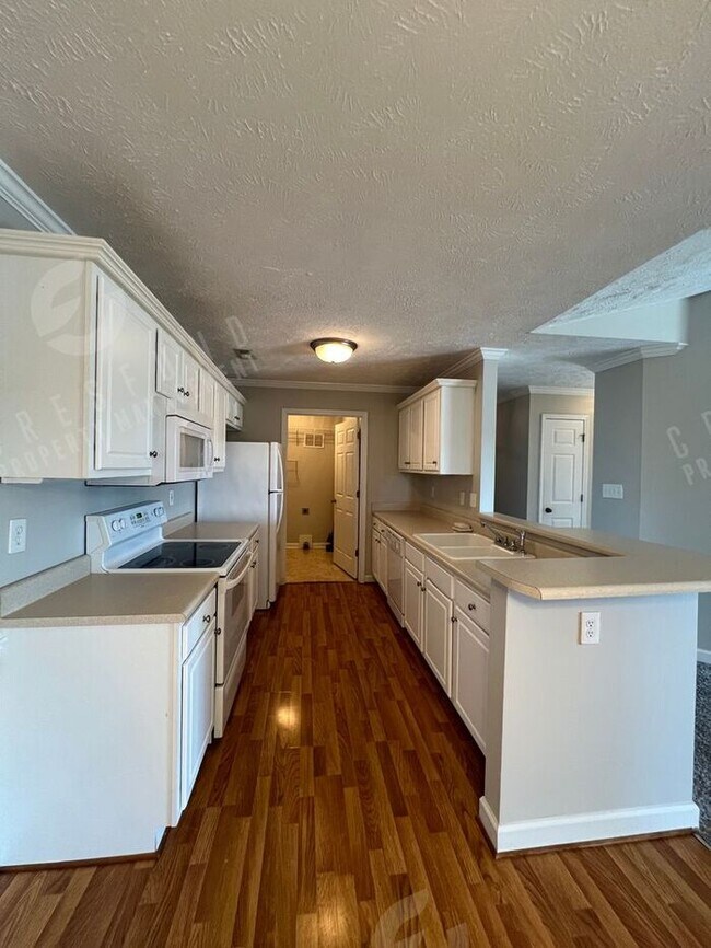 Foto del edificio - 2Bdrm 2Bath in Gated Community - Available Now!