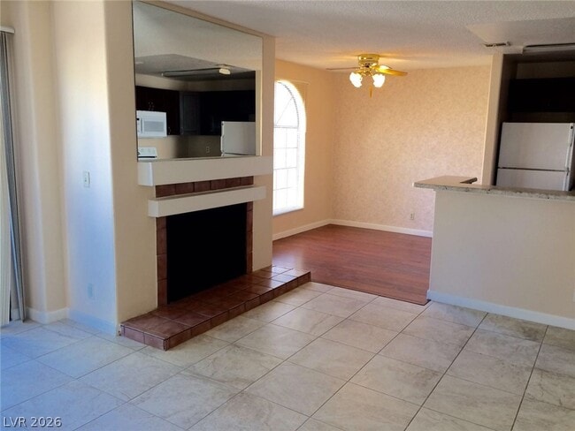 Building Photo - 2979 Juniper Hills Blvd