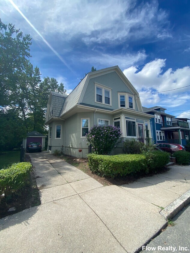 16 Chetwynd Rd, Somerville, MA 02144 House Rental in Somerville, MA