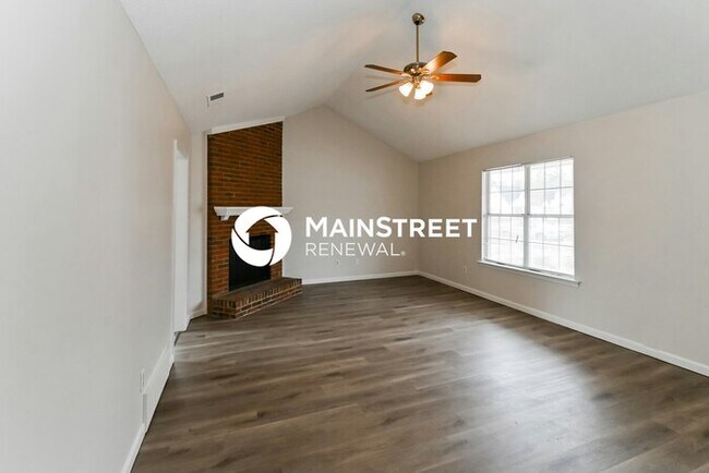 Foto del edificio - 3 Bedroom Pet-Friendly Home in Millington, TN with Main Street Renewal