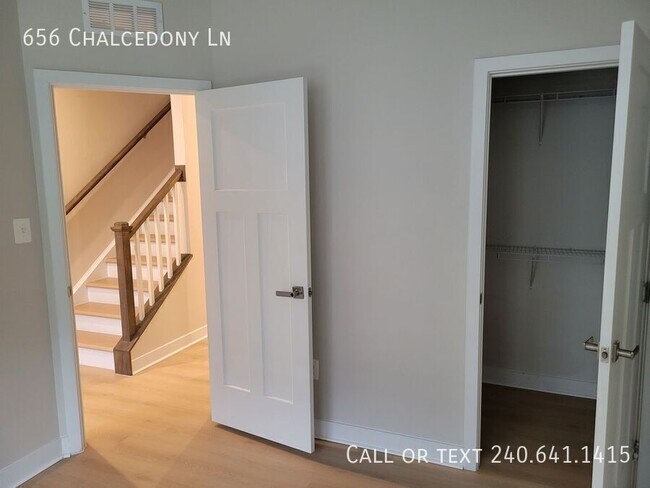 Foto del edificio - 656 Chalcedony Ln