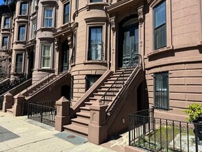 Building Photo - 519 Columbus Ave