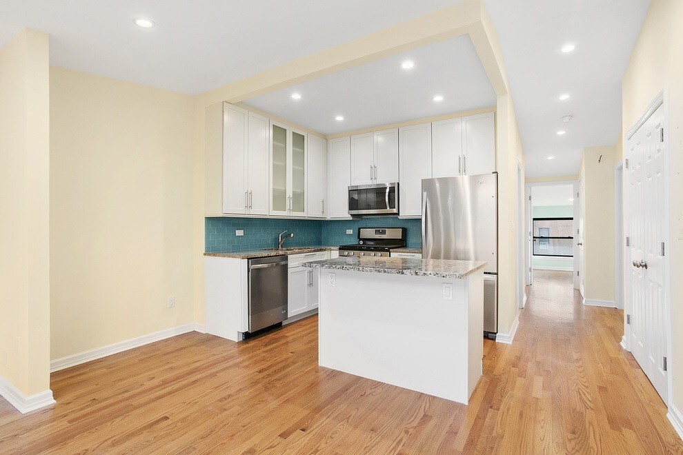 Foto principal - 237 Carroll St