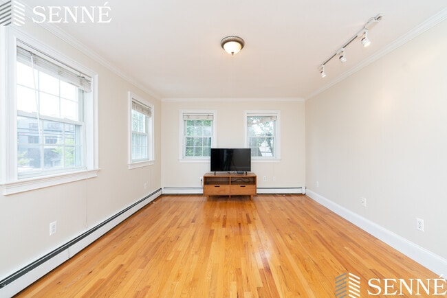 Foto del edificio - 121 Sciarappa St