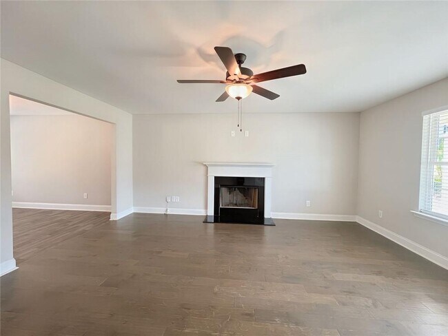 Building Photo - 5332 Lawson Lake Dr