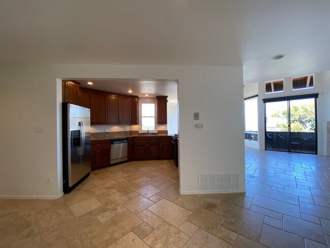 Building Photo - Manchester Duplex