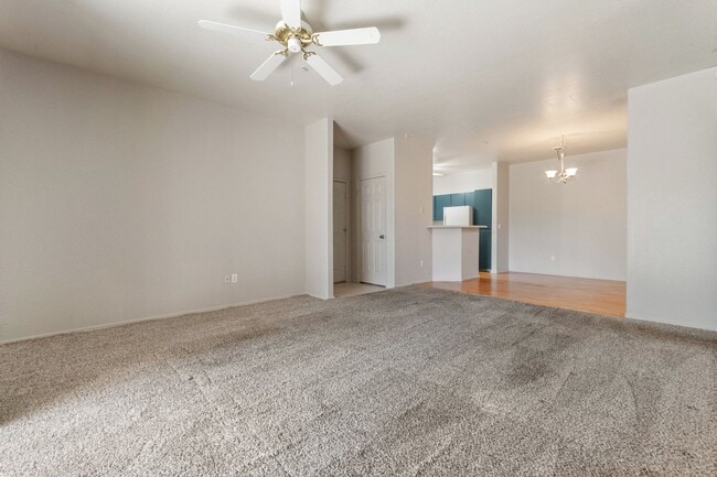 Building Photo - Cozy 3 Bed Littleton Condo