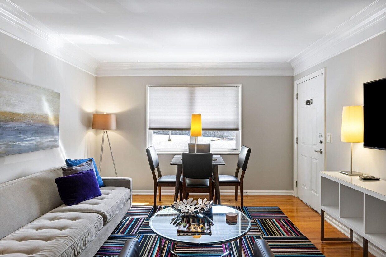Foto principal - 15 Standish Ave NW