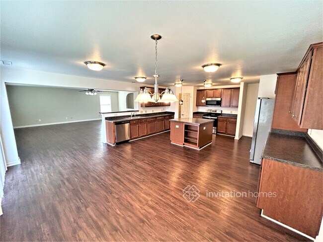 Building Photo - 105 McGarty Pl