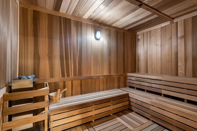 Building Photo - 225 N Miami Ave