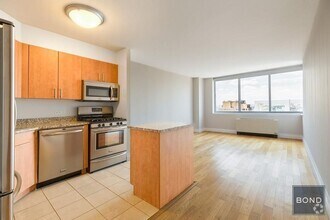 Building Photo - 776 Sixth Avenue