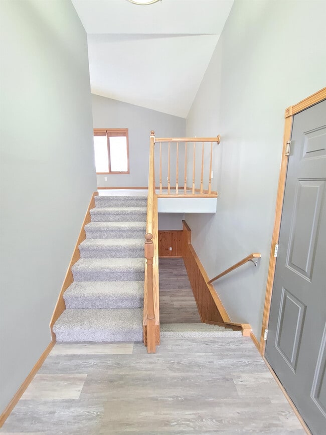 Foto del edificio - 2932 Northern Slopes Ln NE