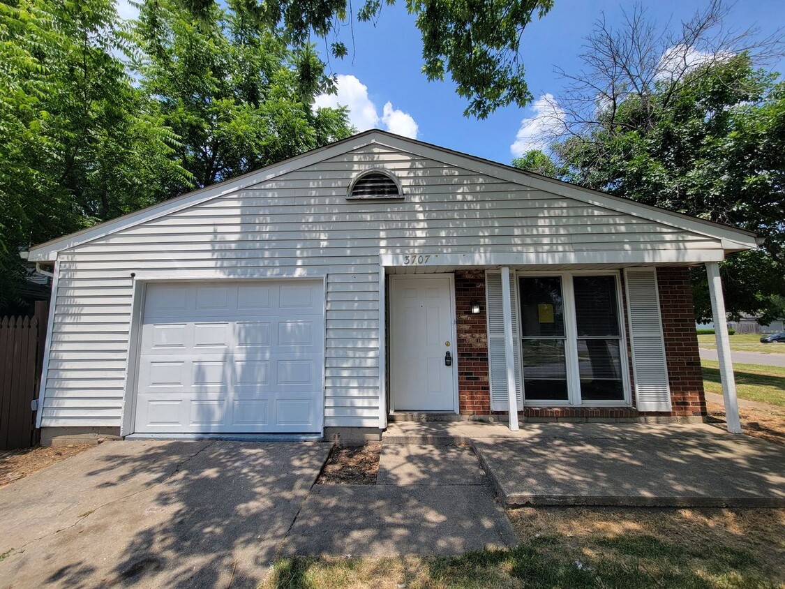 Primary Photo - 3707 Greenwood 3BR/1BA (Middletown)