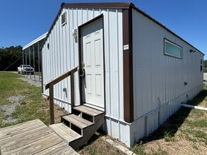 Building Photo - 21922 Branson Rd
