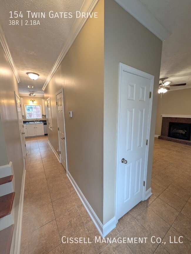 Building Photo - 154 Twin Gates Drive