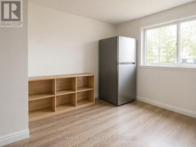 Building Photo - 358 Grey St