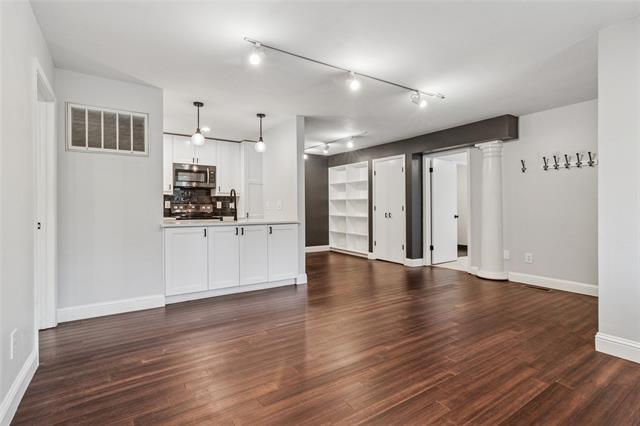 Foto del edificio - 4231 Travis St