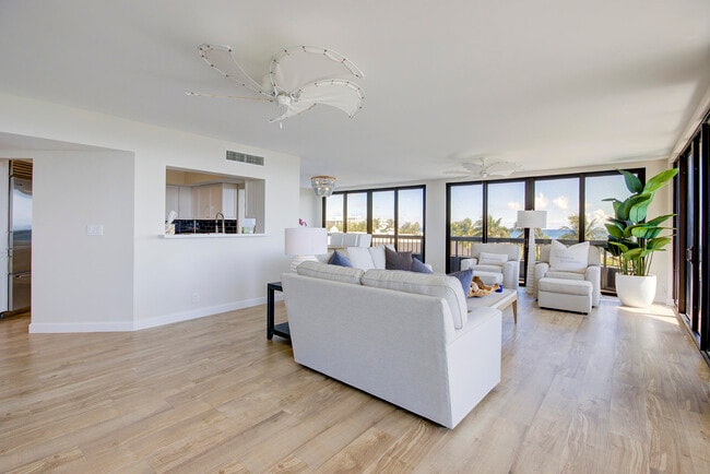 Building Photo - 120 S Ocean Blvd