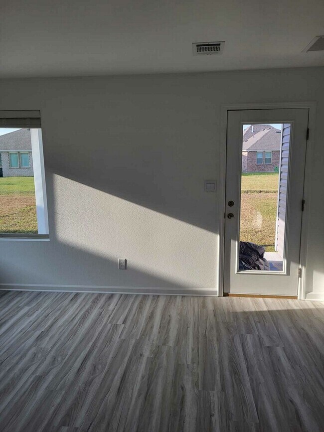 Foto del edificio - 12810 Catalpa Ave