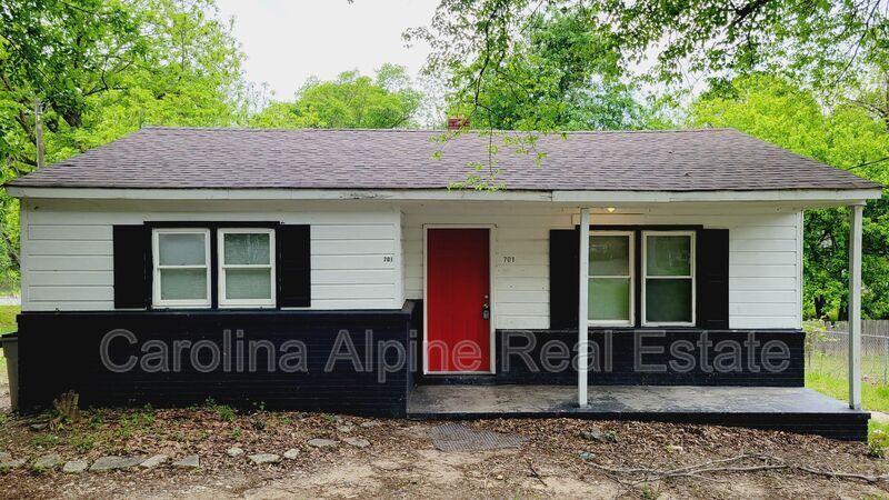 Primary Photo - 701 Glenn St
