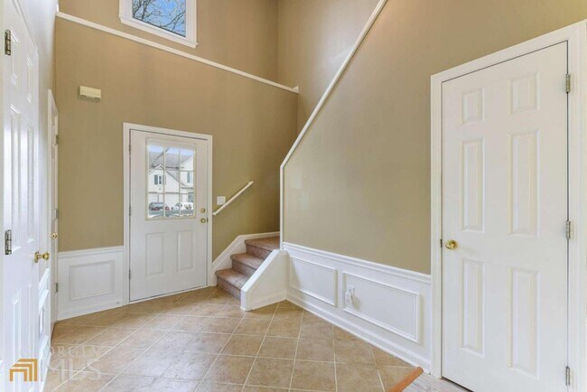 Building Photo - 330 Treyford Ct