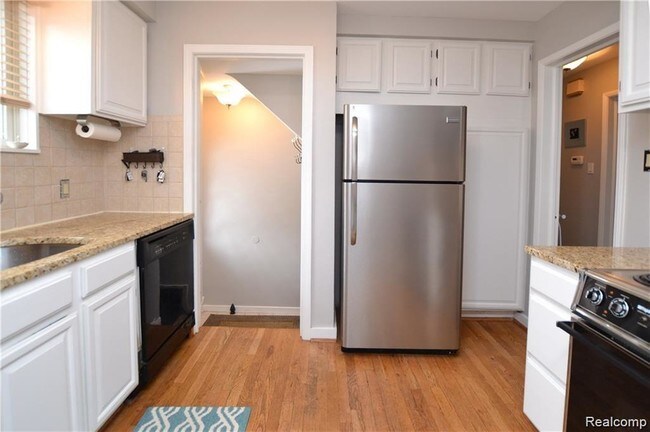 Building Photo - 1603 Catalpa Dr