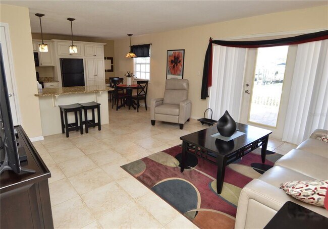 Foto del edificio - 5245 Coquina Key Dr SE