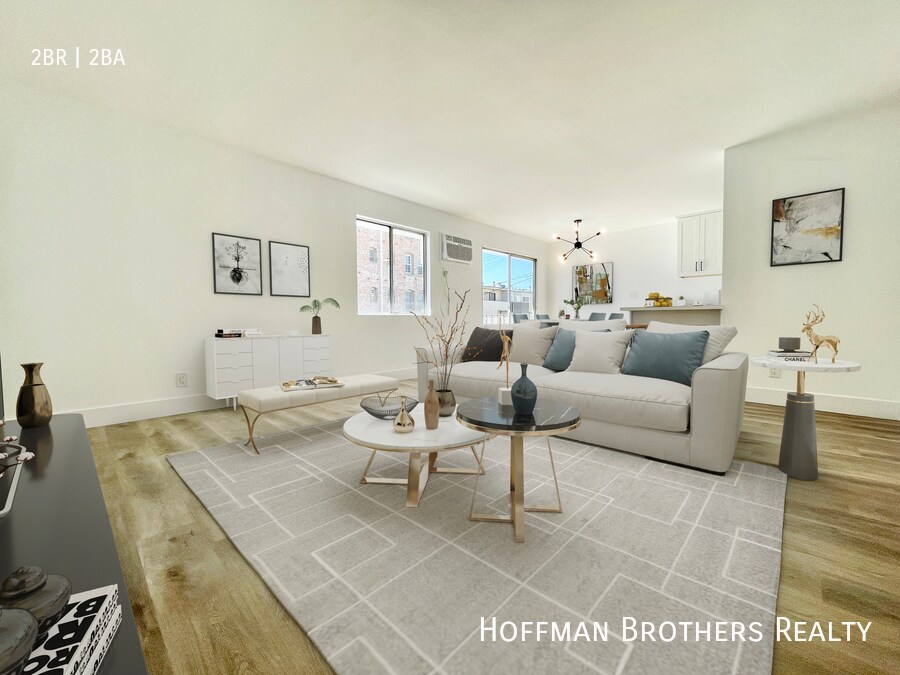 Foto principal - 239 S Harvard Blvd