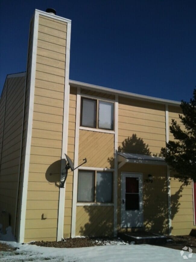 Building Photo - 1920 Lanka Ln