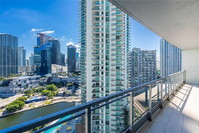 Foto del edificio - 90 SW 3rd St