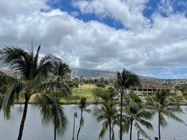 Vista - 320 Liliuokalani Ave