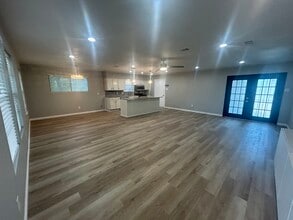 Building Photo - 5249 Dazzle Dr