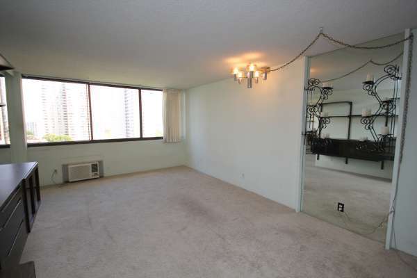 Building Photo - Kukui Plaza- Diamond Head Tower-1 Bedroom,...